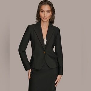 NWT Donna Karan Women's One Button Peplum Jacket. Size 10. Black
